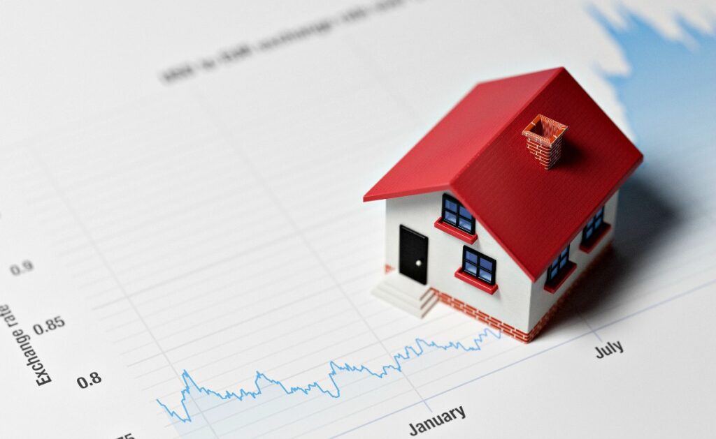 Entering the real estate market can be daunting for beginners. This guide simplifies the process by focusing on market analysis fundamentals, crucial for evaluating investment opportunities. It aims to demystify the real estate investment journey for newcomers, guiding them towards making informed decisions. Emphasizing practical advice, the post serves as a comprehensive starting point for beginners eager to navigate the real estate market confidently.